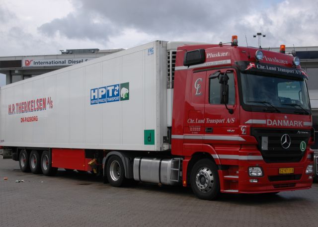 MB-Actros-1841-MP2-Pluskaer-Schiffner-300605-01-DK[1].jpg - Carsten Schiffner